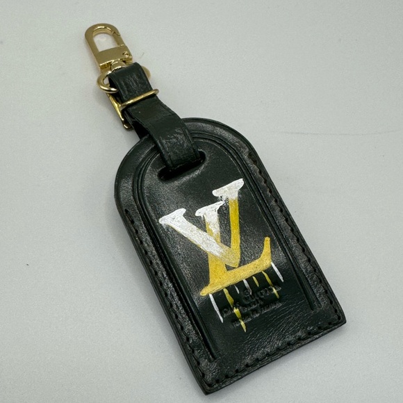 Louis Vuitton luggage tag custom painted. - Picture 3 of 4